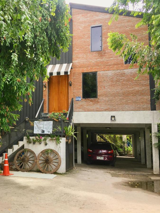 Dawnthaya Ayutthaya House บ้านดอนธยๅ อยุธยา Phra Nakhon Si Ayutthaya Exterior foto